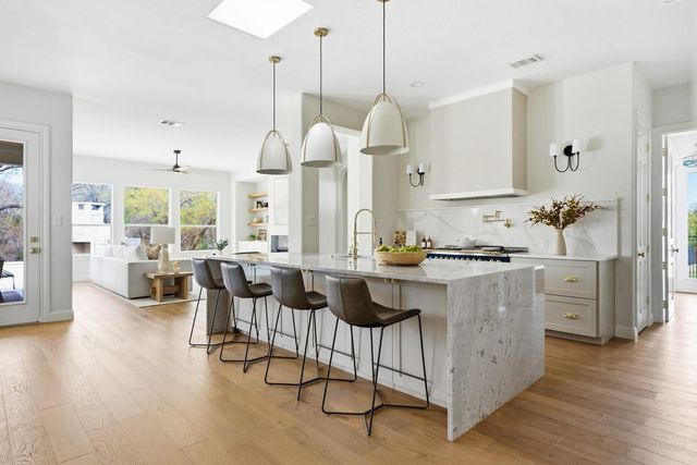 5309 Laguna Cliff LN, Austin, TX 78734