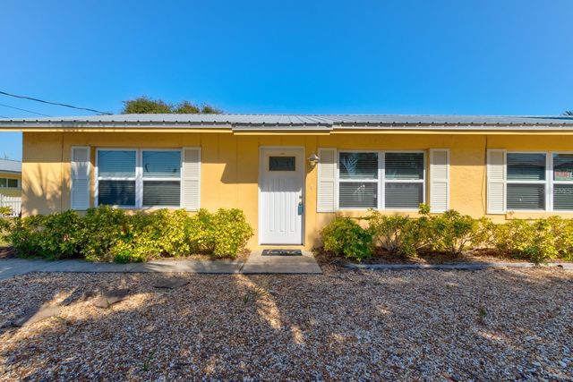712-714 OAKWOOD AVENUE, New Smyrna Beach, FL 32169