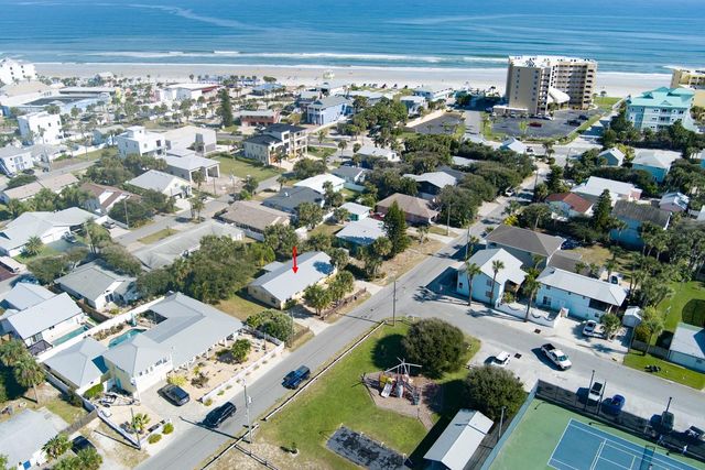 712-714 OAKWOOD AVENUE, New Smyrna Beach, FL 32169