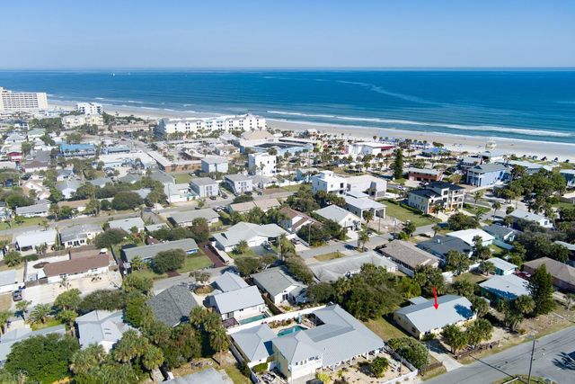 712-714 OAKWOOD AVENUE, New Smyrna Beach, FL 32169