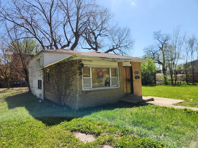 6717 S Rhodes Avenue, Chicago, IL 60637