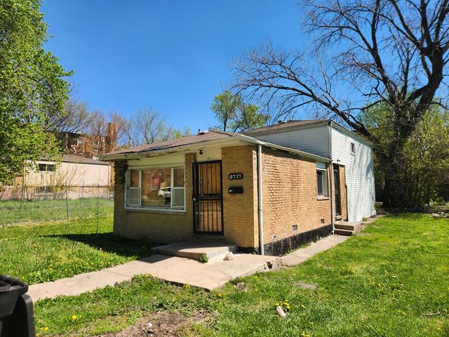 6717 S Rhodes Avenue, Chicago, IL 60637
