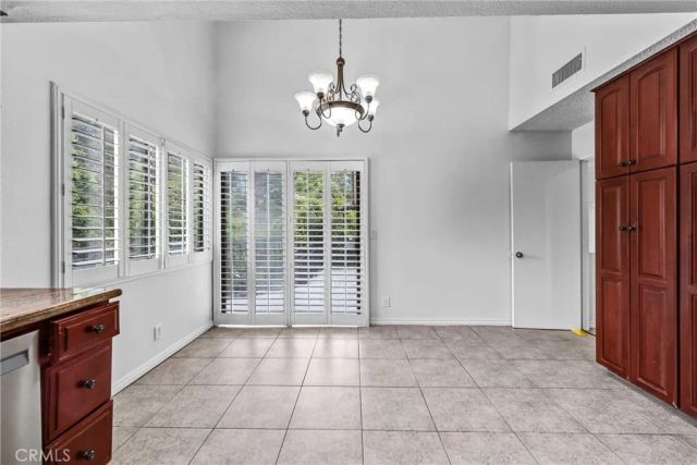 3334 Oak Glen, Los Angeles, CA 90068