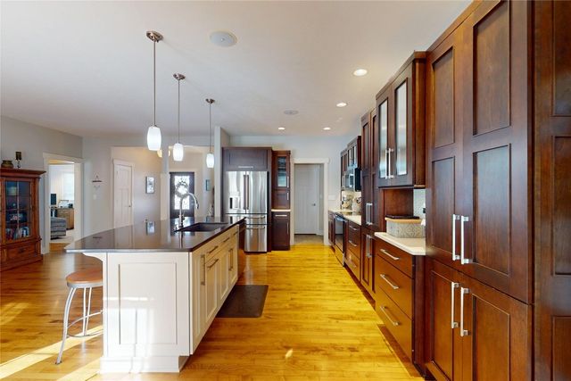 4581 N WOODS Drive, Erie, PA 16511