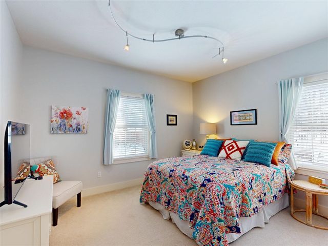 4581 N WOODS Drive, Erie, PA 16511