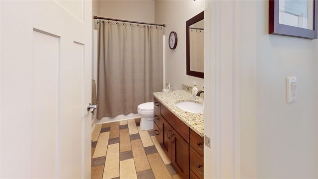 4581 N WOODS Drive, Erie, PA 16511