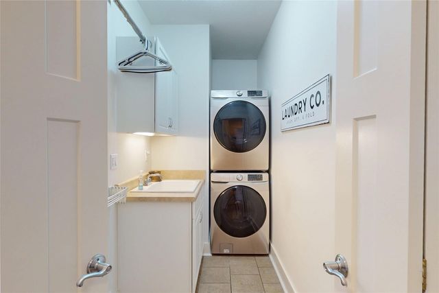 4581 N WOODS Drive, Erie, PA 16511