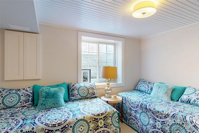 4581 N WOODS Drive, Erie, PA 16511