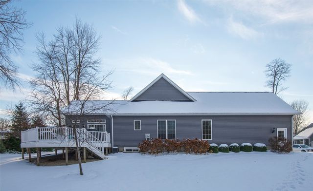 4581 N WOODS Drive, Erie, PA 16511