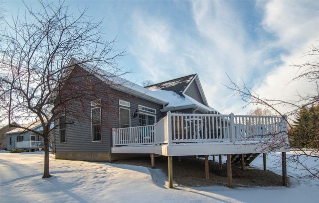 4581 N WOODS Drive, Erie, PA 16511