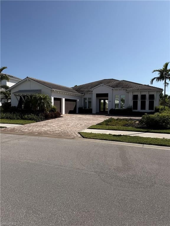 8967 Redonda DR, Naples, FL 34114