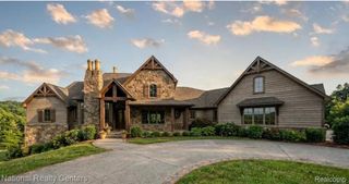 3641 Northwood Drive, West Bloomfield Charter Township, MI 48324