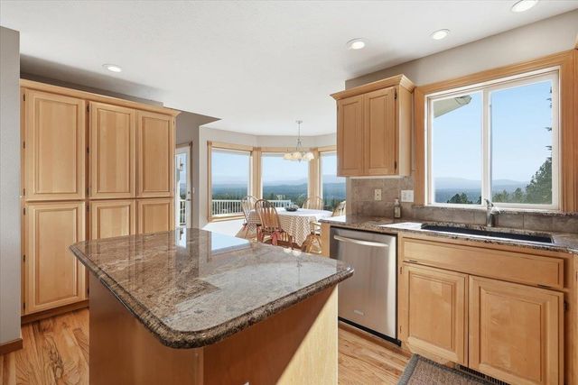 21710 N Saddle Mountain Ln, Colbert, WA 99005