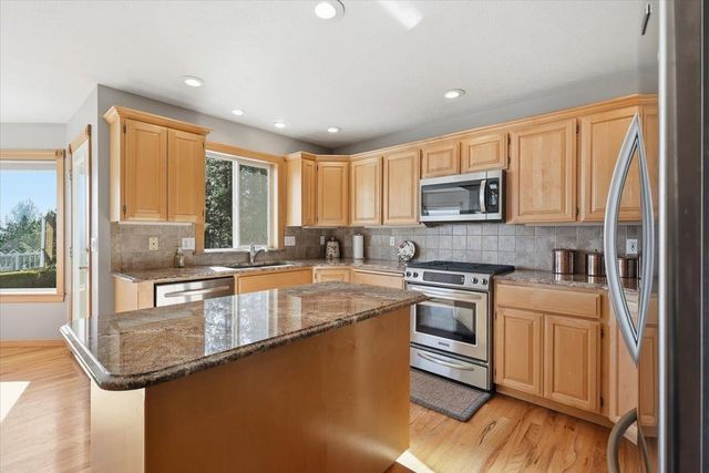 21710 N Saddle Mountain Ln, Colbert, WA 99005