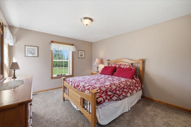 21710 N Saddle Mountain Ln, Colbert, WA 99005