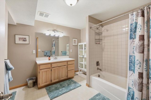 21710 N Saddle Mountain Ln, Colbert, WA 99005