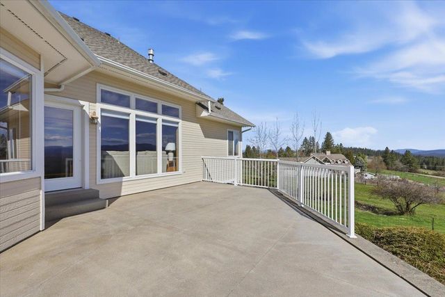 21710 N Saddle Mountain Ln, Colbert, WA 99005