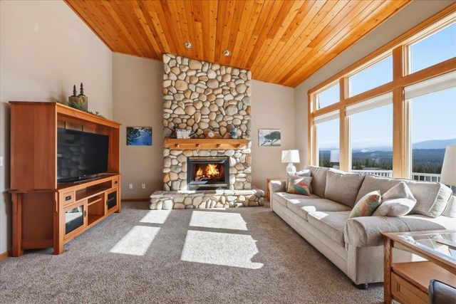 21710 N Saddle Mountain Ln, Colbert, WA 99005