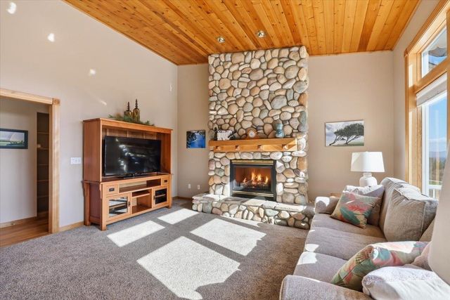 21710 N Saddle Mountain Ln, Colbert, WA 99005