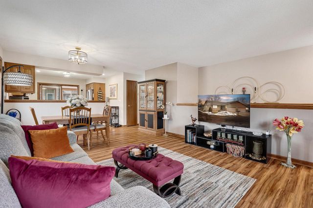 3301 Rosehill PLACE, La Crosse, WI 54601