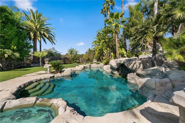 4 Riviera, Coto De Caza, CA 92679