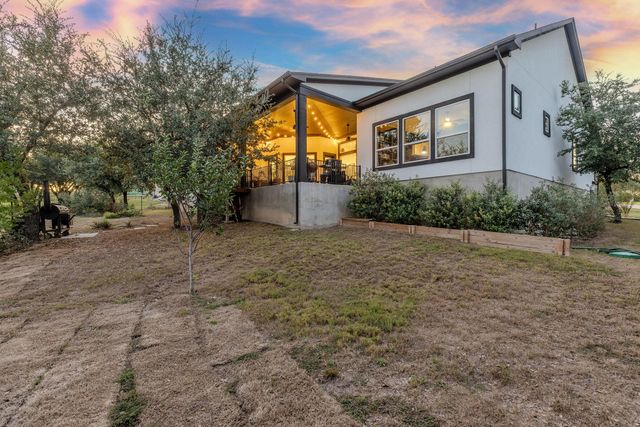 112 Capalin CT, Liberty Hill, TX 78642