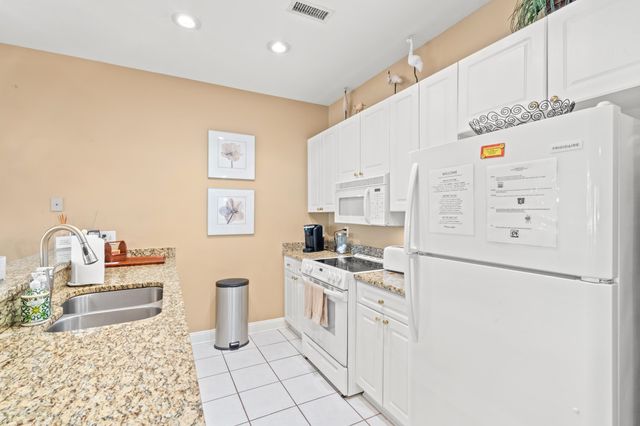 141 Twelve Oaks Dr Unit 4, Pawleys Island, SC 29585