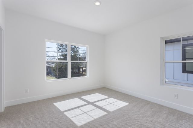 708 W White Avenue, Mckinney, TX 75069