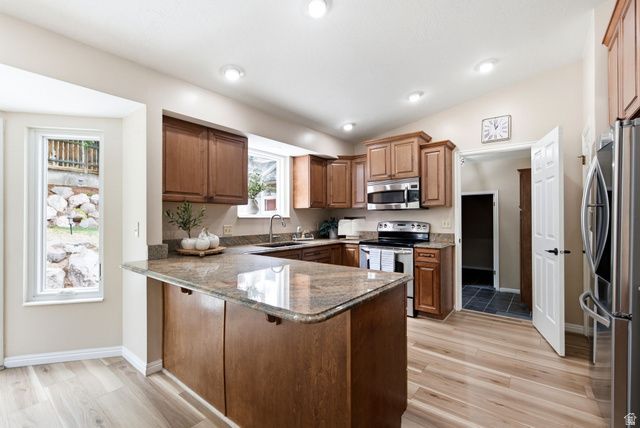 11875 S ELM RIDGE RD, Sandy, UT 84094