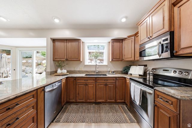 11875 S ELM RIDGE RD, Sandy, UT 84094