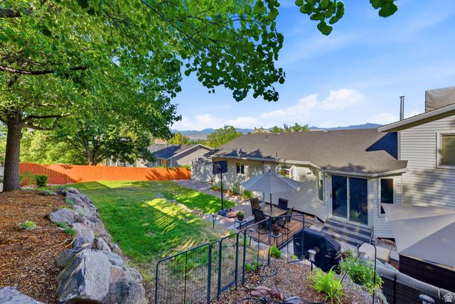 11875 S ELM RIDGE RD, Sandy, UT 84094