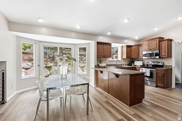 11875 S ELM RIDGE RD, Sandy, UT 84094
