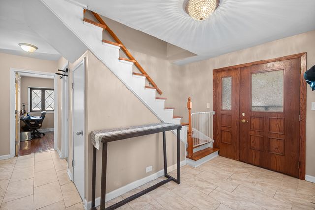 10715 Diversey Avenue, Melrose Park, IL 60164