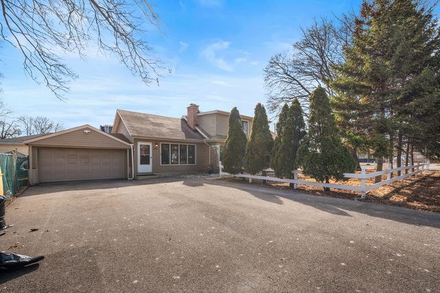 10715 Diversey Avenue, Melrose Park, IL 60164