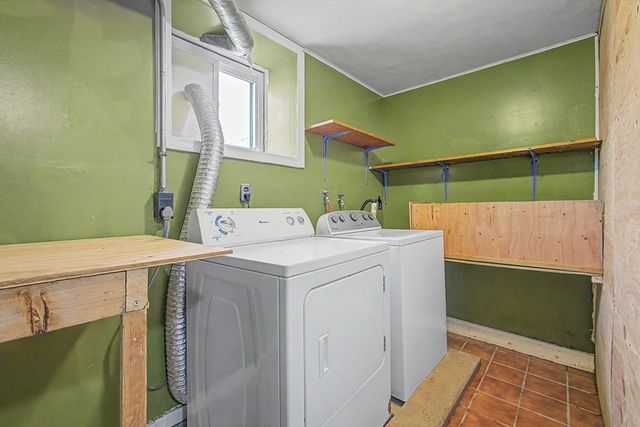 496 Tucker St, Fall River, MA 02721