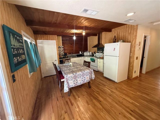 326 Glenn, Lytle Creek, CA 92358
