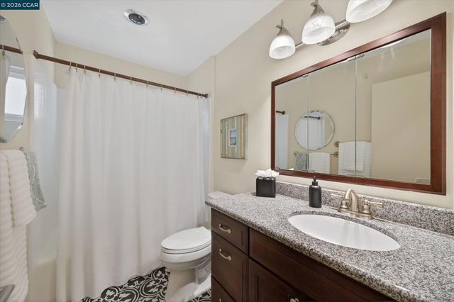 79 California Ave, Orinda, CA 94563