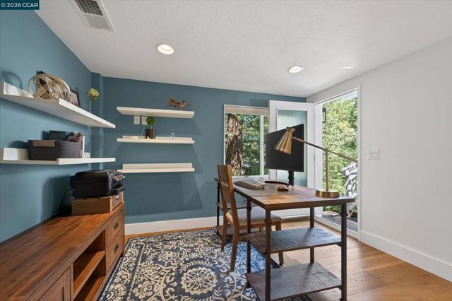 79 California Ave, Orinda, CA 94563