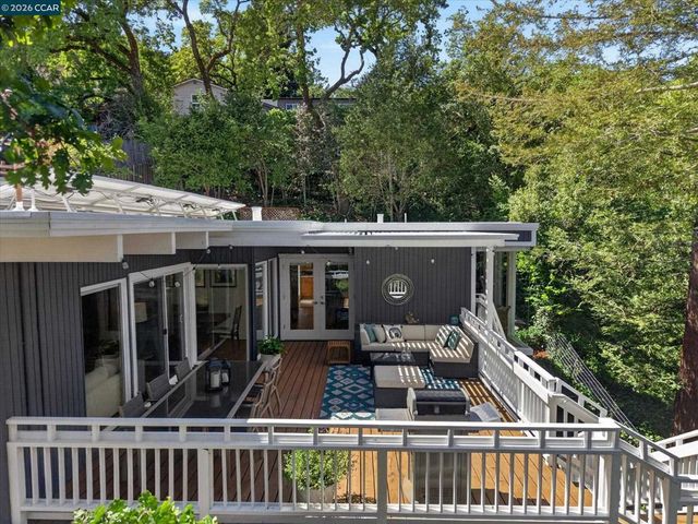 79 California Ave, Orinda, CA 94563