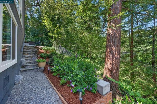 79 California Ave, Orinda, CA 94563