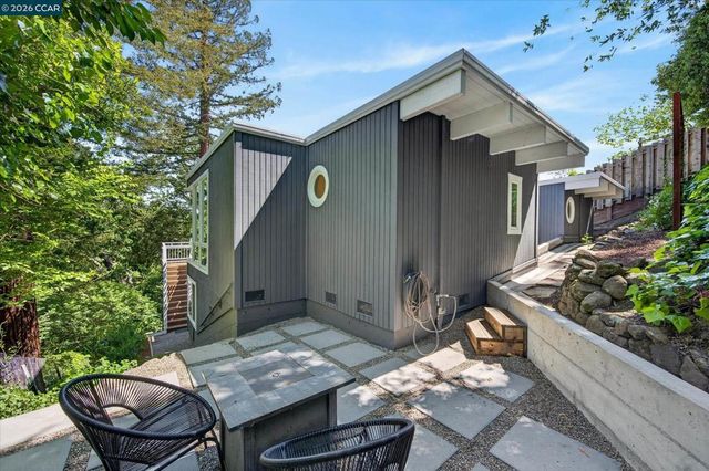79 California Ave, Orinda, CA 94563