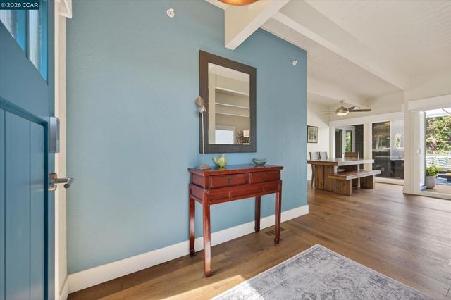 79 California Ave, Orinda, CA 94563