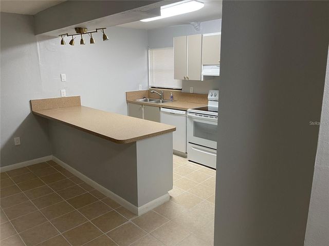 2811 SW ARCHER ROAD R144, Gainesville, FL 32608