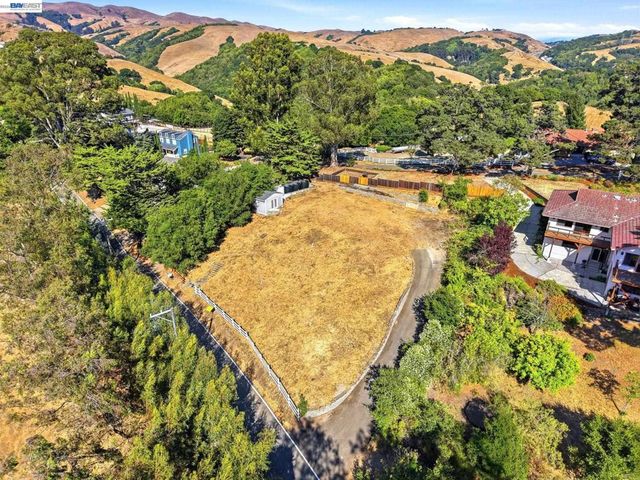 6733 SUNNYSLOPE AVE, Castro Valley, CA 94552