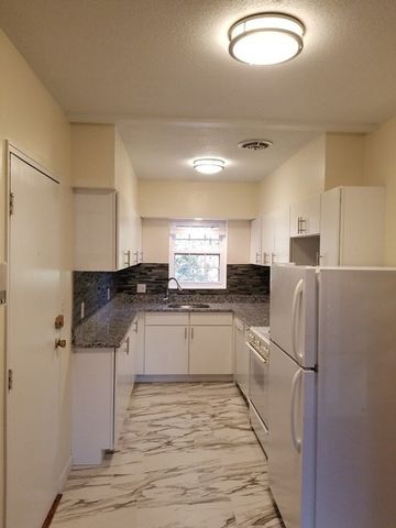 169 Lake Shore 2, Boston, MA 02135