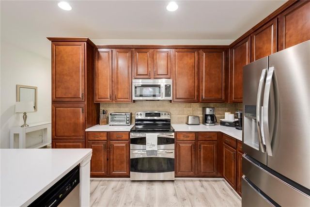 1561 Trailview NE Way, Atlanta, GA 30329