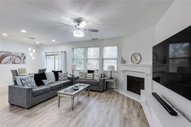 1561 Trailview NE Way, Atlanta, GA 30329