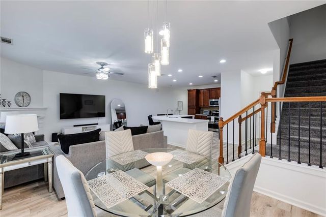 1561 Trailview NE Way, Atlanta, GA 30329