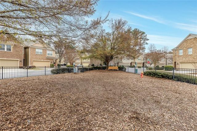 1561 Trailview NE Way, Atlanta, GA 30329