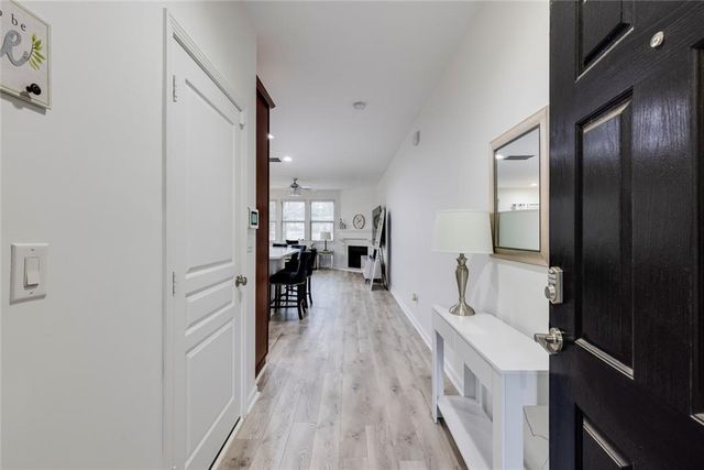 1561 Trailview NE Way, Atlanta, GA 30329